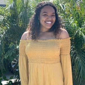 Meet your Posher, Savannah